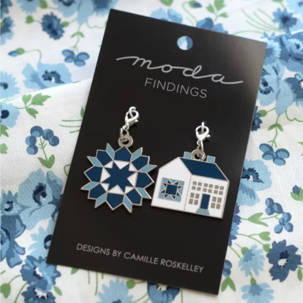 Shoreline Enamel Zipper Pulls (Set of Two) Swoon Block and House Thimble Blossom